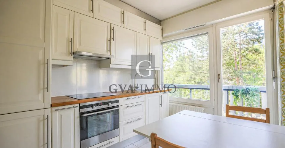 Élégant 2,5 pièces avec loggia et piscine à Chêne-Bougeries – photo 5 sur 11