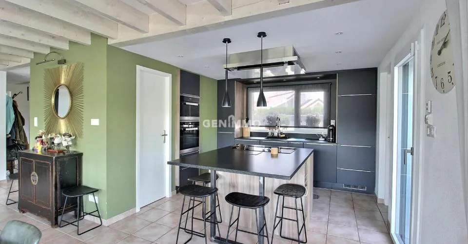 CHENS-SUR-LEMAN (France voisine) Villa d'architecte