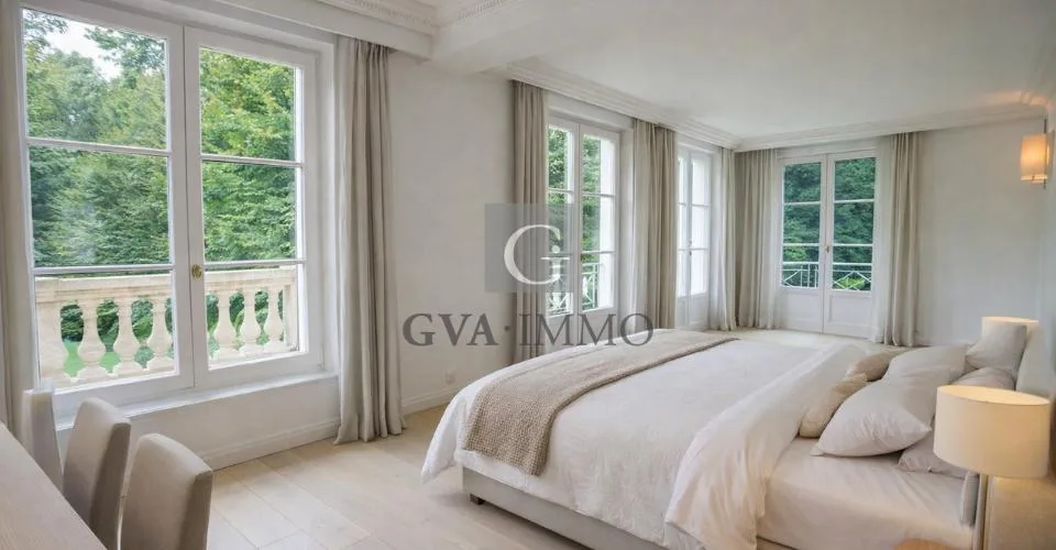 Élégant Hôtel Particulier avec jardin privatif et piscine intérieure