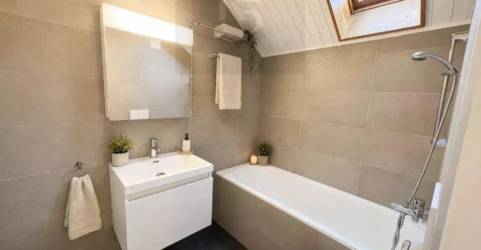 Rare duplex-loft avec cachet au coeur de Genève