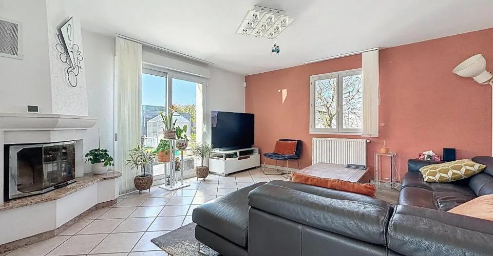 Villa individuelle avec piscine secteur Chilly (Douvaine - FRANCE)