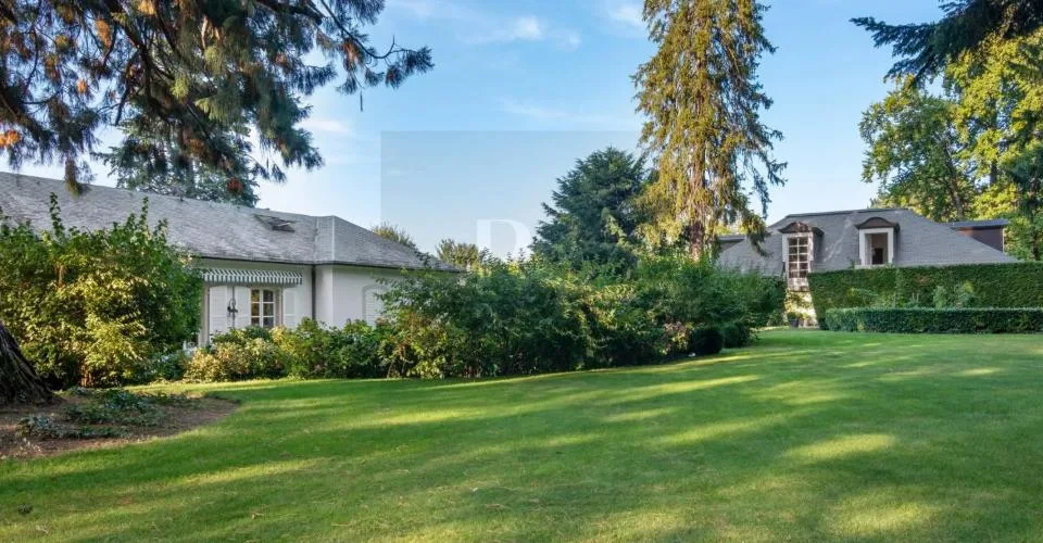 Maison de maître avec vue panoramique sur le lac
