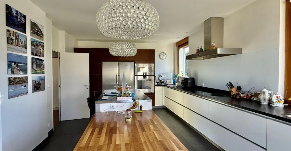 Superbe propriété contemporaine, Corsier