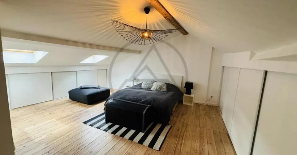 Magnifique maison jumelée rénové avec élégance