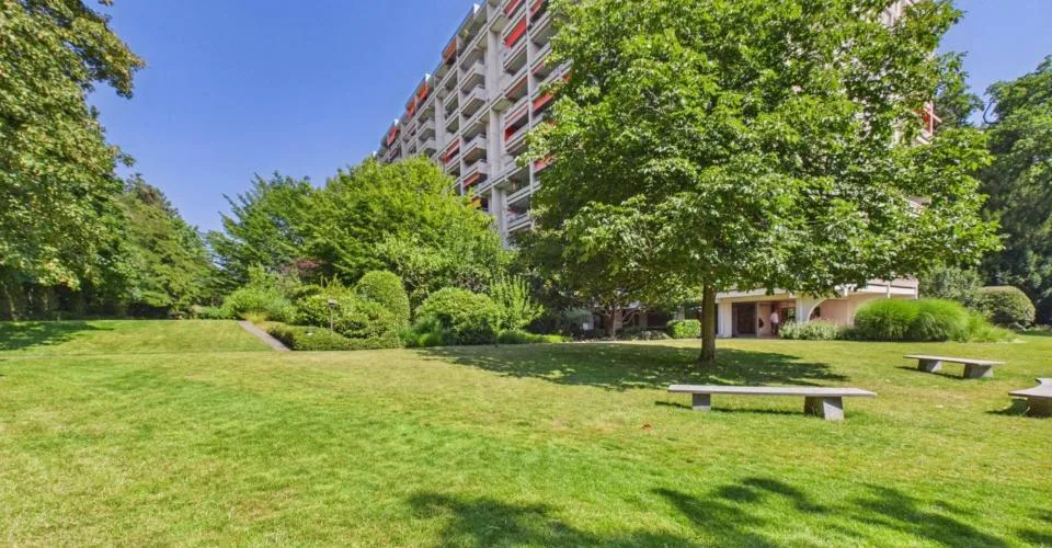 Bel appartement de 5 pièces traversant au Petit-Saconnex
