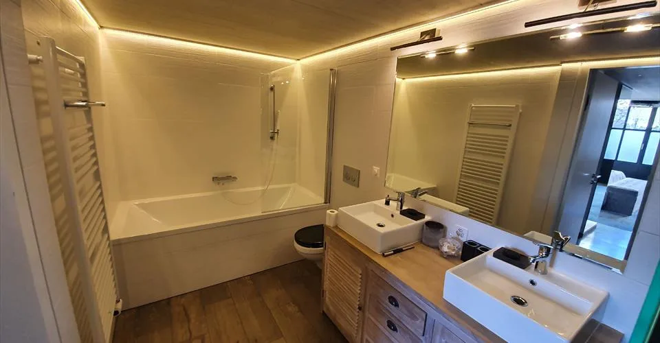 A vendre : Exceptionnel LOFT/Duplex de 360m2 aux Charmilles