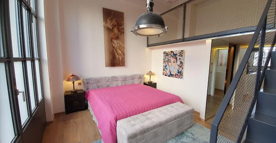 A vendre : Exceptionnel LOFT/Duplex de 360m2 aux Charmilles