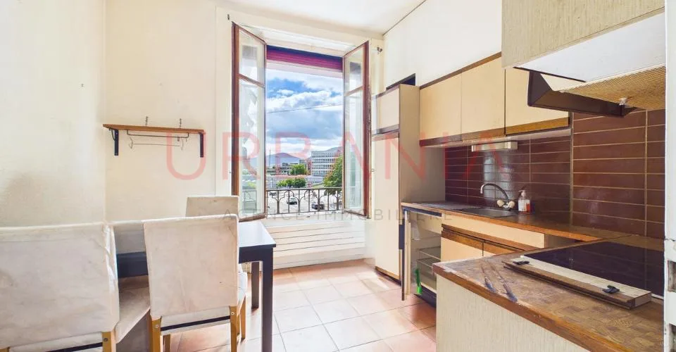 2 pièces avec balcon