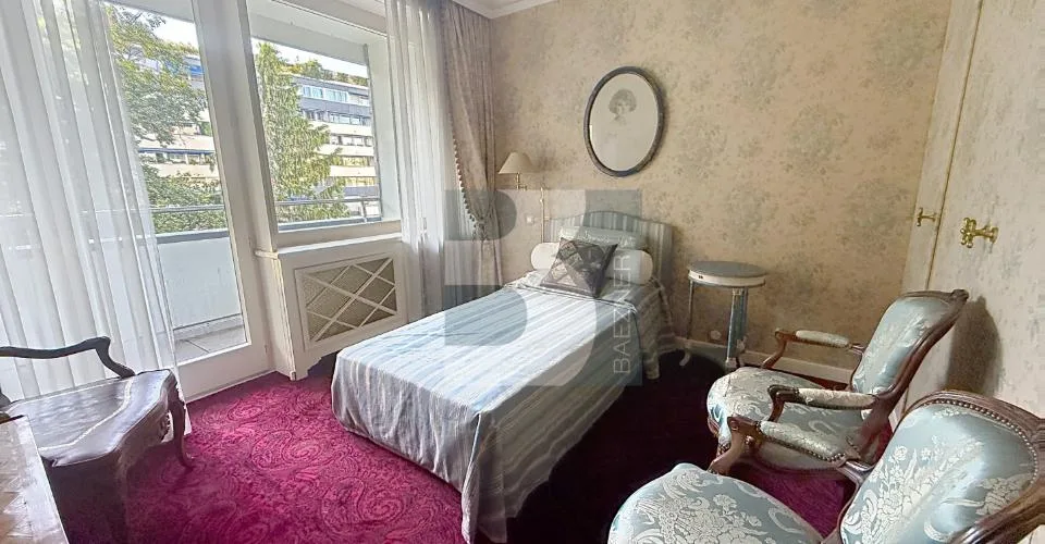 Appartement de 5 pièces dans le quartier de Florissant
