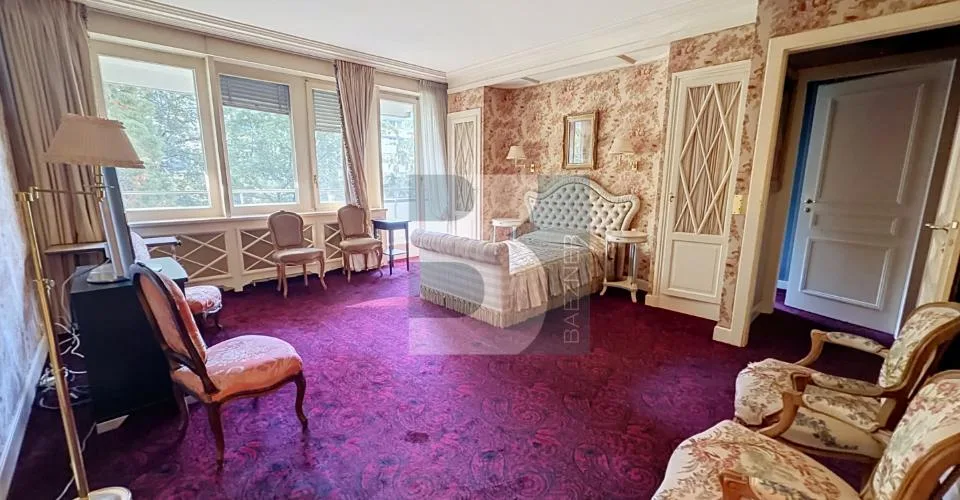 Appartement de 5 pièces dans le quartier de Florissant