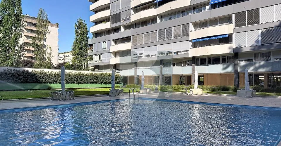 Appartement de 5 pièces dans le quartier de Florissant