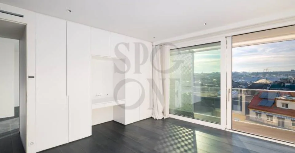Prestigieux triplex avec vues imprenables sur le lac et les Alpes