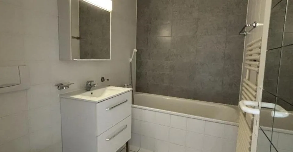 Bel appartement avec vue dégagée proche des organisations internationn
