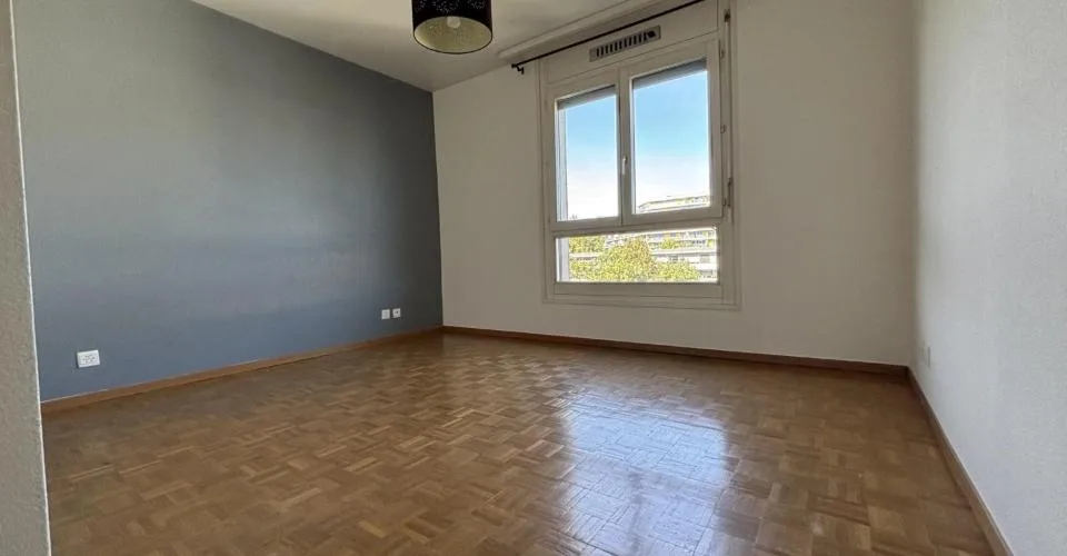 Bel appartement avec vue dégagée proche des organisations internationn