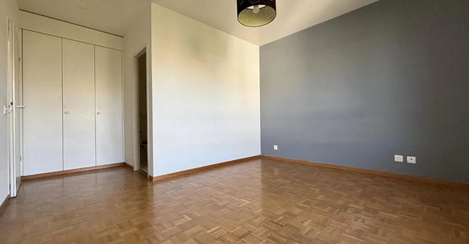 Bel appartement avec vue dégagée proche des organisations internationn