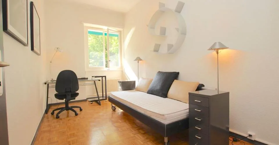 UN JARDIN AU CETRE VILLE | PROCHE ECOLE INTERNATIONALE ET PARC BERTRAND | 2 APPARTEMENTS