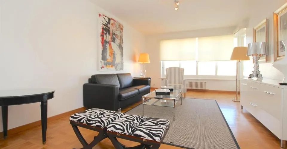 UN JARDIN AU CETRE VILLE | PROCHE ECOLE INTERNATIONALE ET PARC BERTRAND | 2 APPARTEMENTS