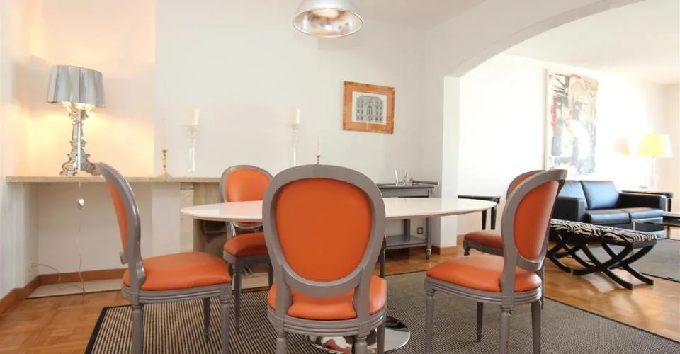 UN JARDIN AU CETRE VILLE | PROCHE ECOLE INTERNATIONALE ET PARC BERTRAND | 2 APPARTEMENTS