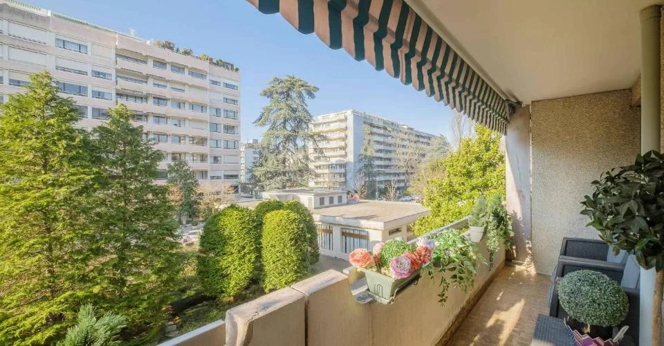 Bel appartement traversant de 6 pièces
