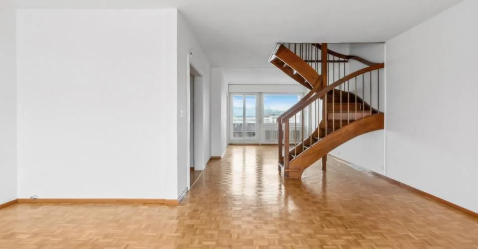 Superbe duplex de 6 pièces 140m2 au dernier étage à Onex