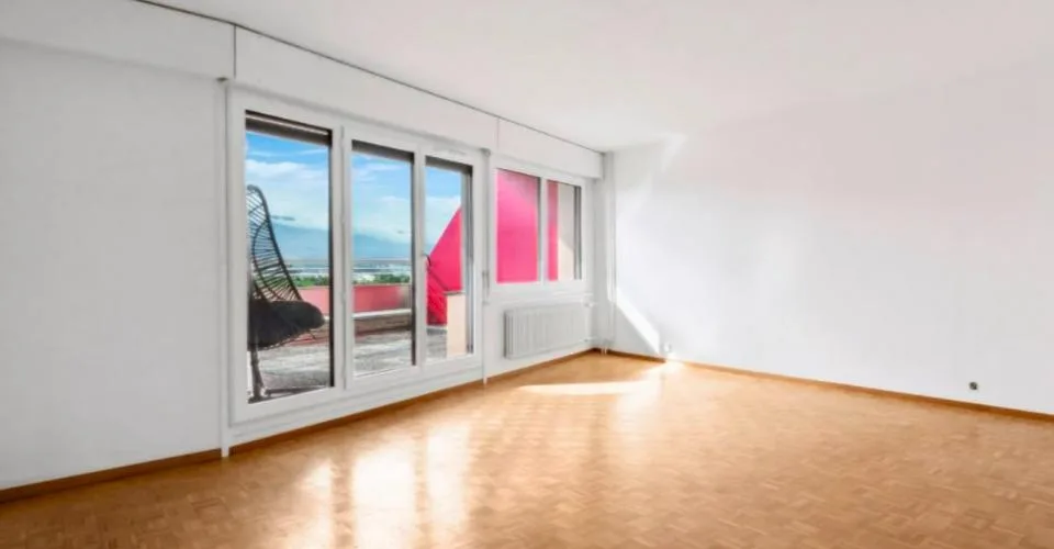 Superbe duplex de 6 pièces 140m2 au dernier étage à Onex