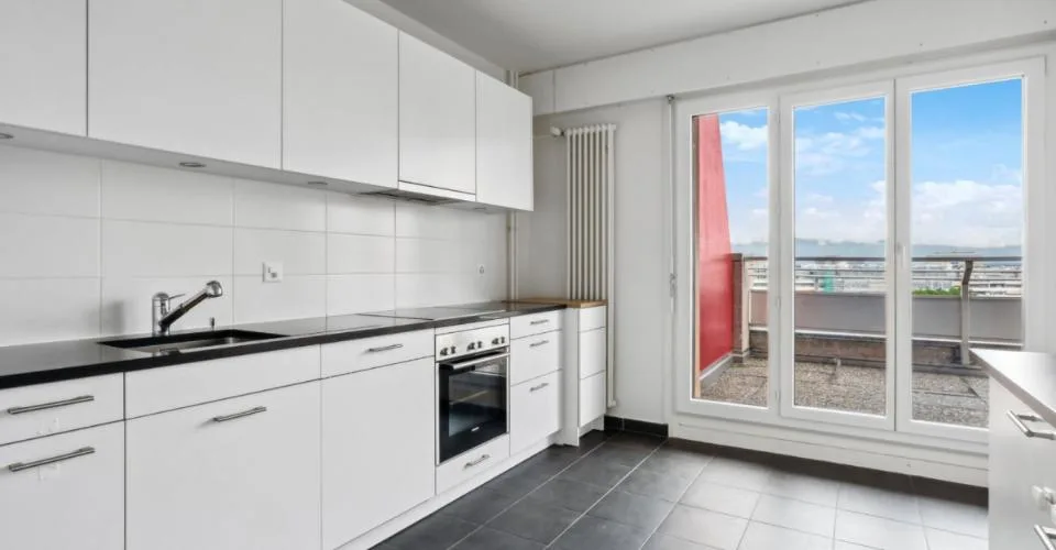 Superbe duplex de 6 pièces 140m2 au dernier étage à Onex
