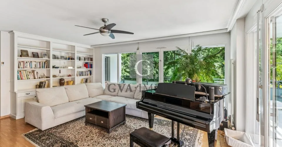 Casatax - Superbe appartement 6 pièces avec terrasse