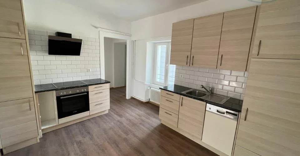 Immeuble résidentiel avec parcelle constructible d'environ 550 m2 – foto 7 di 13