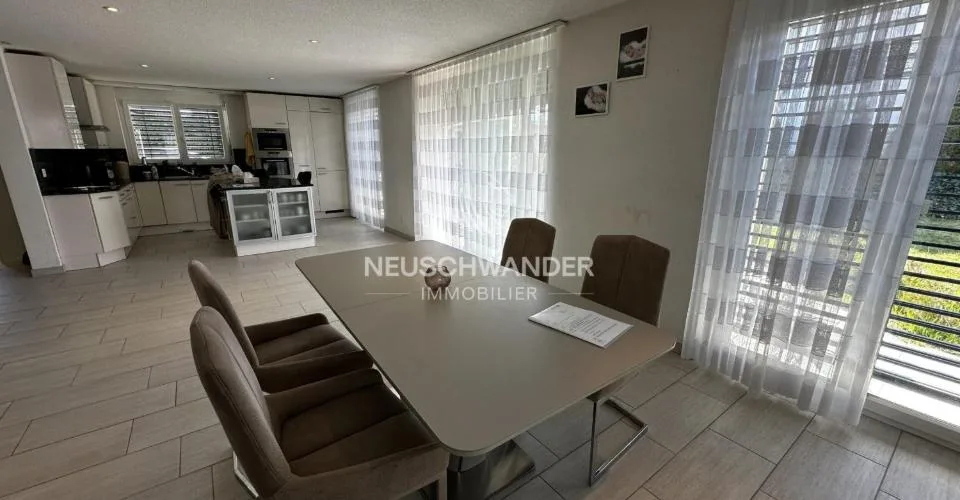 Maison familiale de 5.5 pièces à vendre à Bassecourt