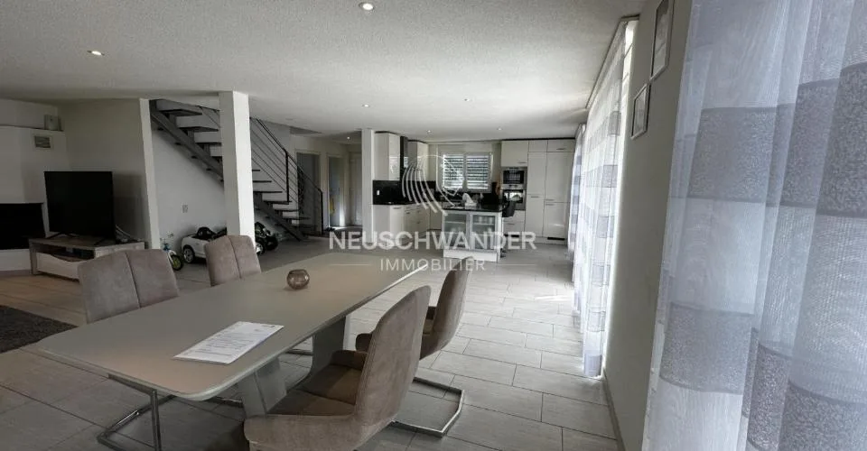 Maison familiale de 5.5 pièces à vendre à Bassecourt
