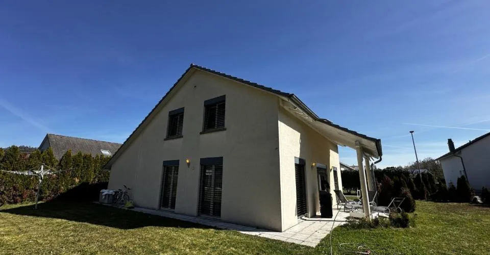Maison familiale de 5.5 pièces à vendre à Bassecourt
