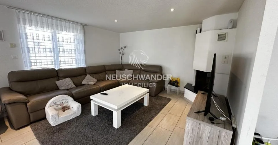 Maison familiale de 5.5 pièces à vendre à Bassecourt