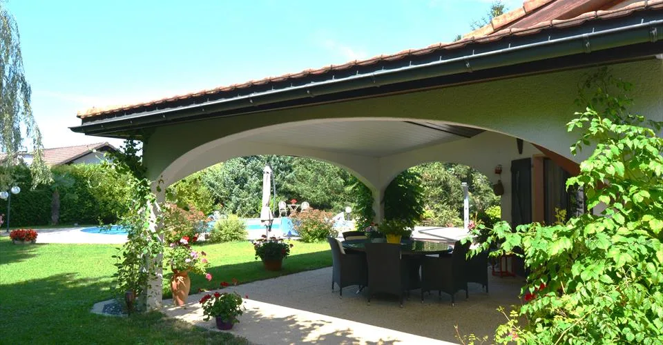 Propriété familiale de style provençal à Porrentruy