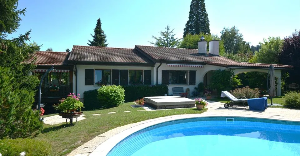 Propriété familiale de style provençal à Porrentruy