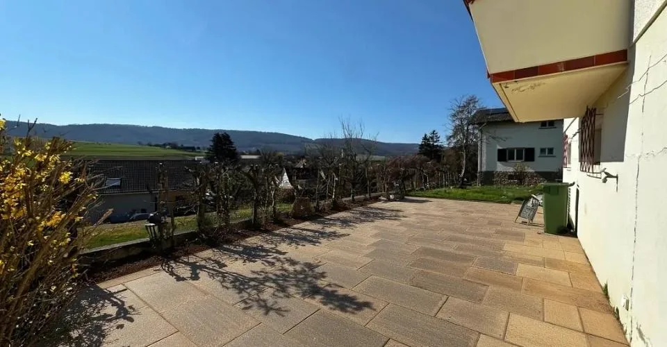 Grande maison de 207 m² avec fort potentiel à Fontenais