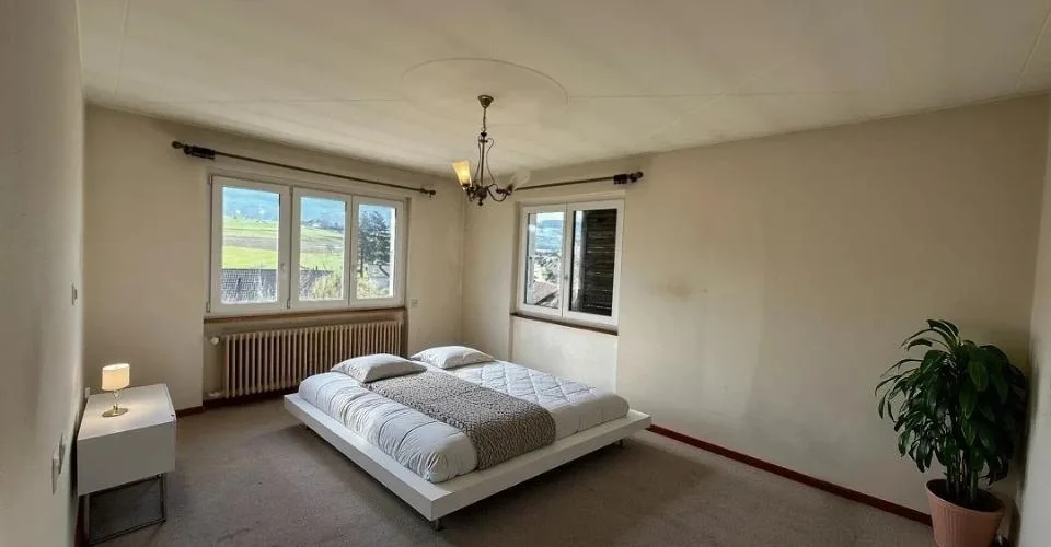 Grande maison de 207 m² avec fort potentiel à Fontenais