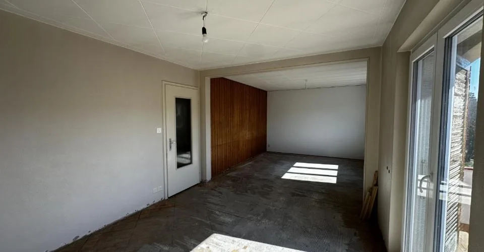 Grande maison de 207 m² avec fort potentiel à Fontenais