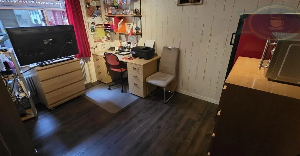 Maison spacieuse avec vue dégagée et grand terrain à Coeuve – Foto 8 von 13