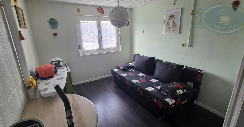 Maison spacieuse avec vue dégagée et grand terrain à Coeuve – Foto 11 von 13