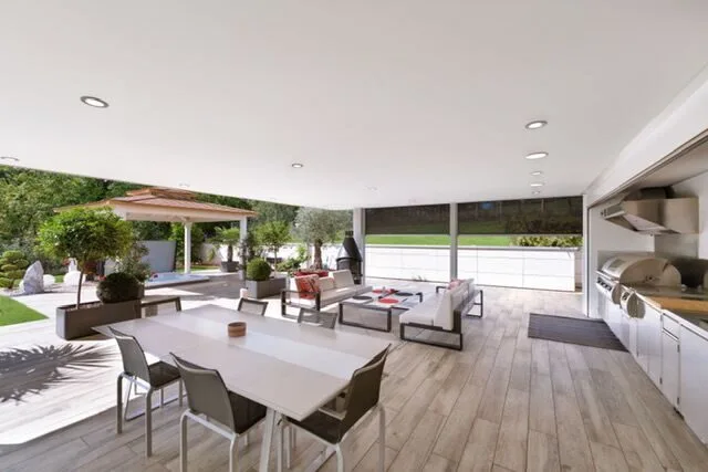 Superbe villa de luxe de 8 pièces à vendre à Courtételle