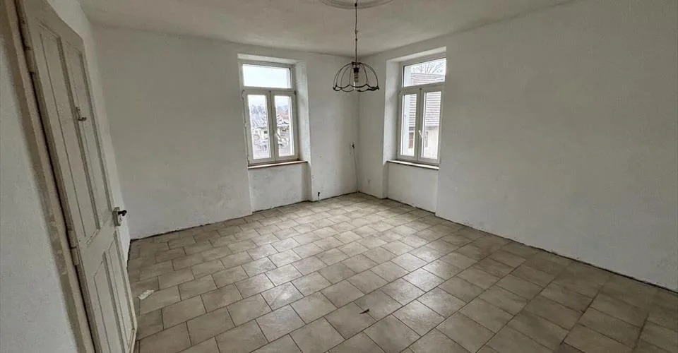 À vendre maison à rénover de 4.5 pièces à Courchavon