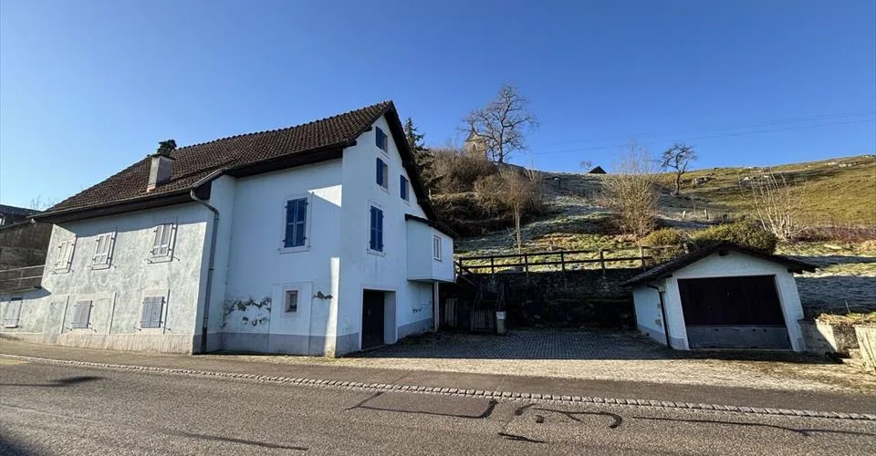 À vendre maison à rénover de 4.5 pièces à Courchavon