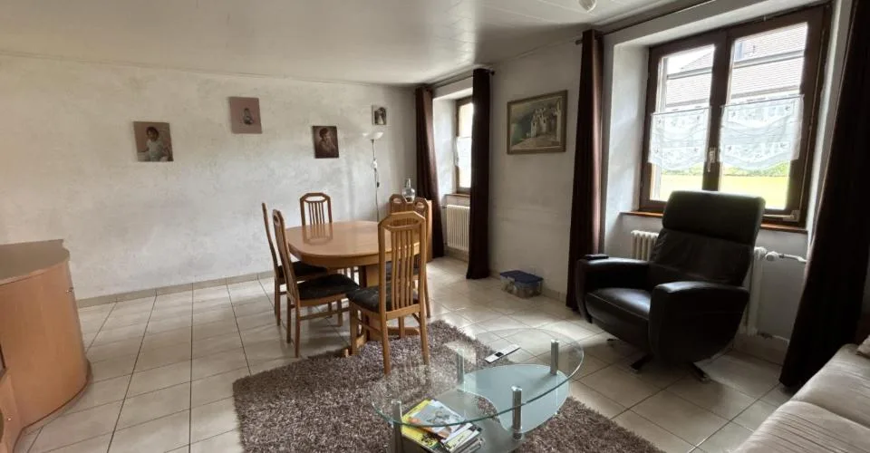Maison de village de 7 pièces à vendre à Damvant