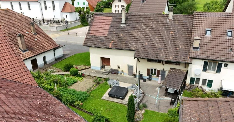 Maison de village de 7 pièces à vendre à Damvant