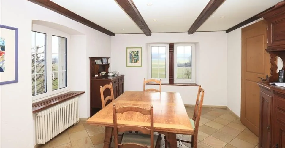 Superbe ferme rénovée de 7 pièces à Courtedoux