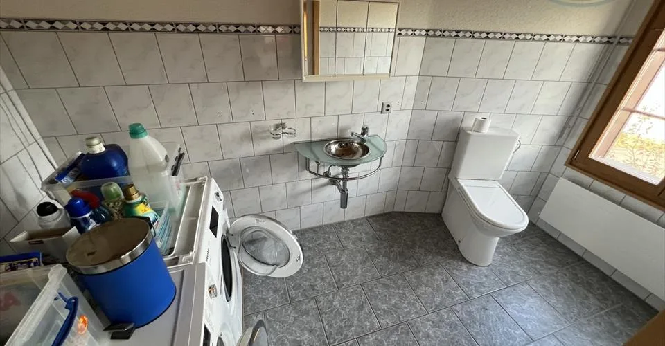 Spacieuse propriété modulable avec appartement indépendant et grange