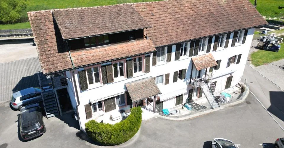 Appartement style chalet sur Courtemaîche - 2,5 pièces