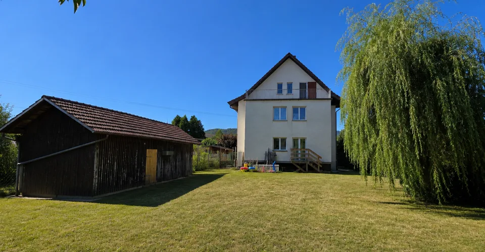Grande propriété de 300 m² avec terrain constructible au cœur de Courgenay – Foto 3 von 13