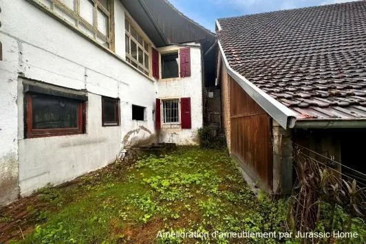 Petit immeuble avec jardin Produit d’investissement à saisir à Courtemaîche