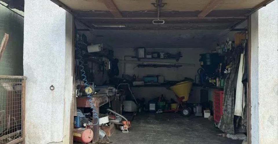 Grosse baisse de prix! Ancien corps de ferme offrant un fort potentiel